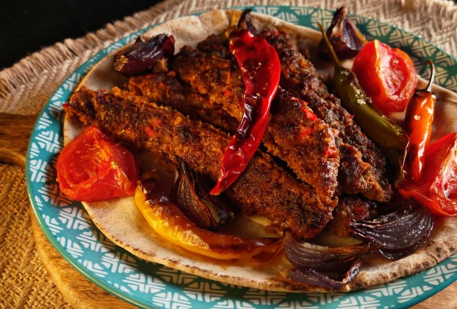Adana kebab - Rețeta turcească plină de savoare