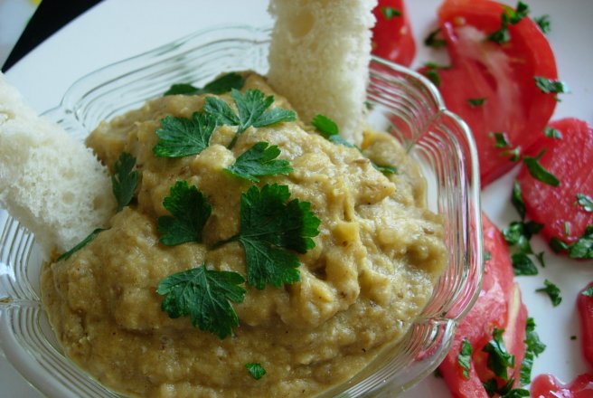 Pasta de vinete cu chimen si iaurt