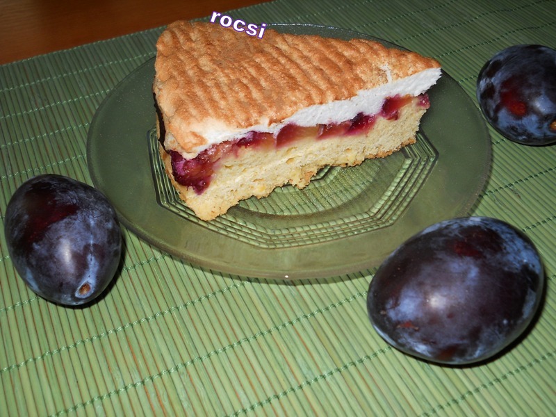 Tarta frageda cu prune si bezea-pentru Ionix....