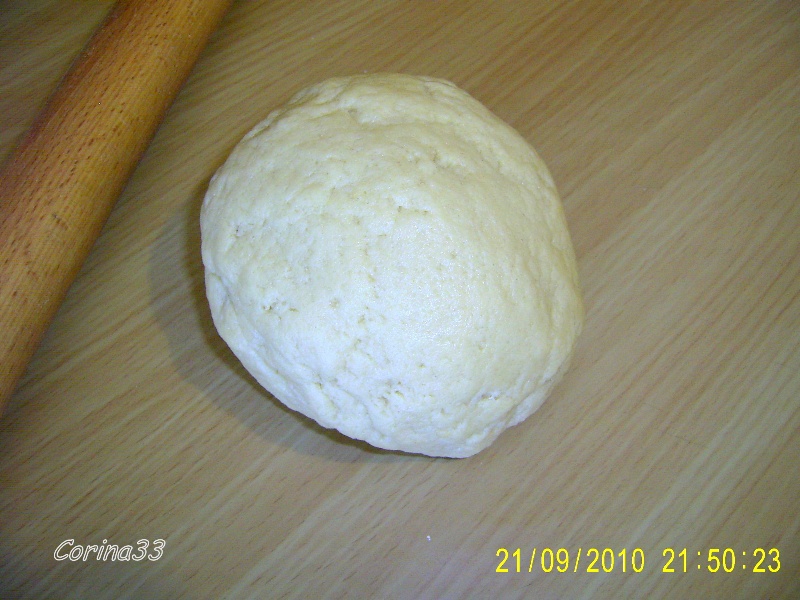 Tort cu pere si crema de branza