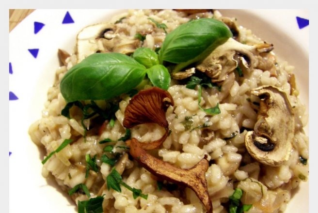 Risotto cu doua feluri de ciuperci