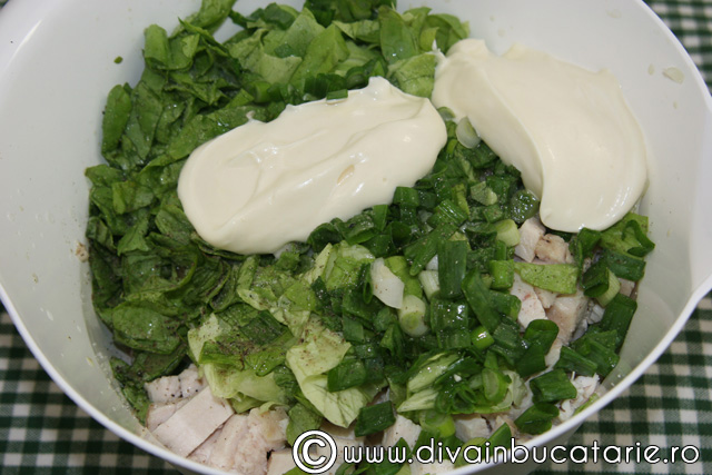 Salata de pui cu crema Philadelphia