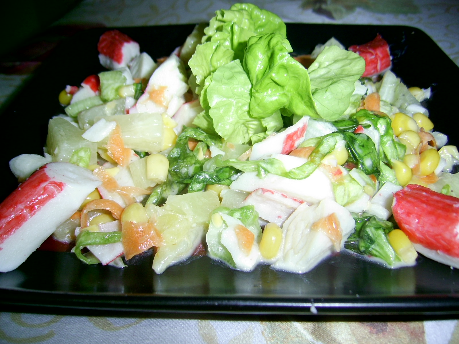 Salata spaniola cu surimi