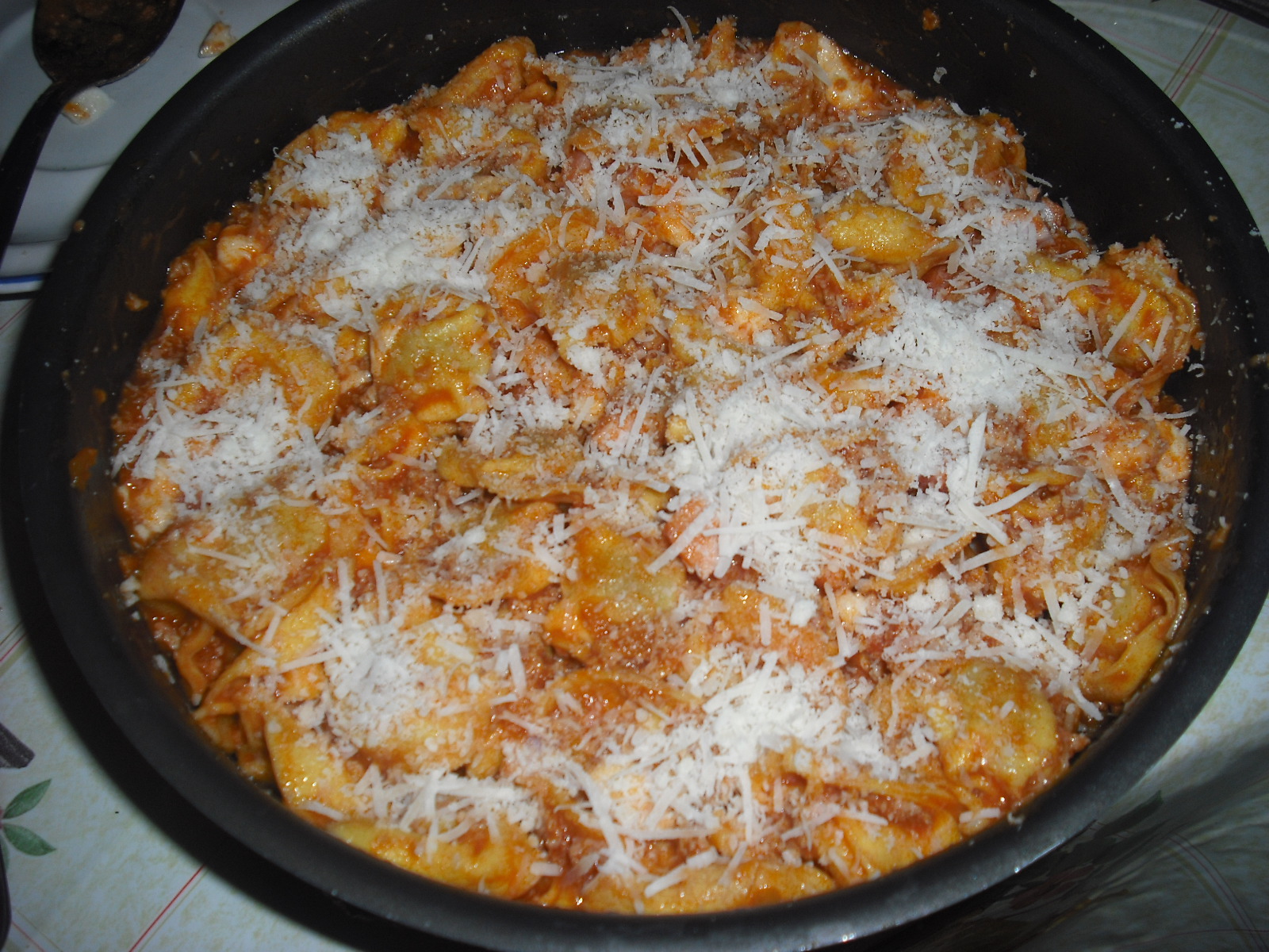 Tortellini cu ragù la cuptor