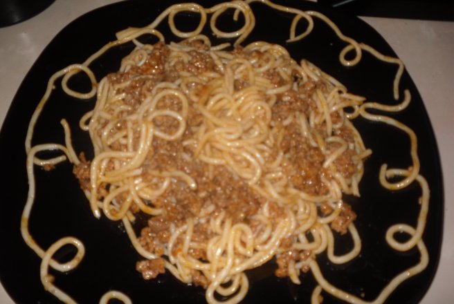 Spaghete bolognese