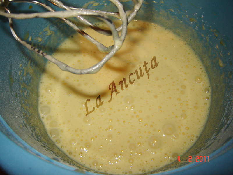 Clatite cu crema de vanilie