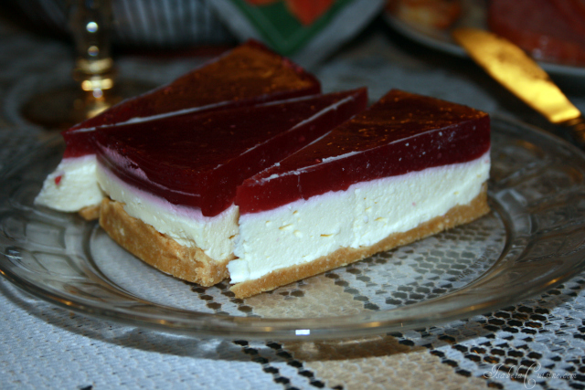 Cheesecake cu gelatina de rodii