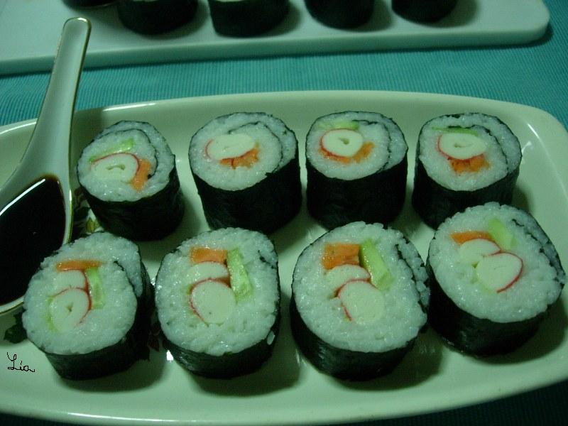 Sushi cu surimi