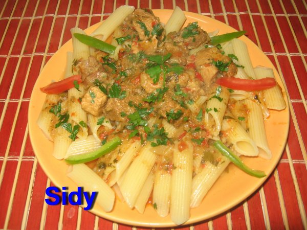 Penne rigate cu tocanita