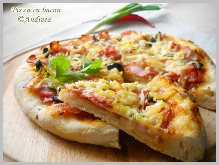 Pizza cu bacon