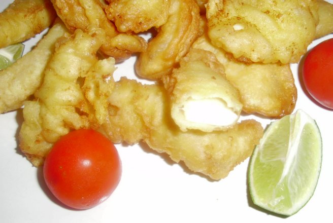 Lamele de calamari pane