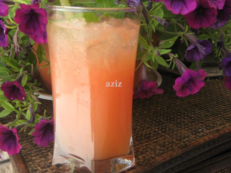 Red grapefruit mint cooler