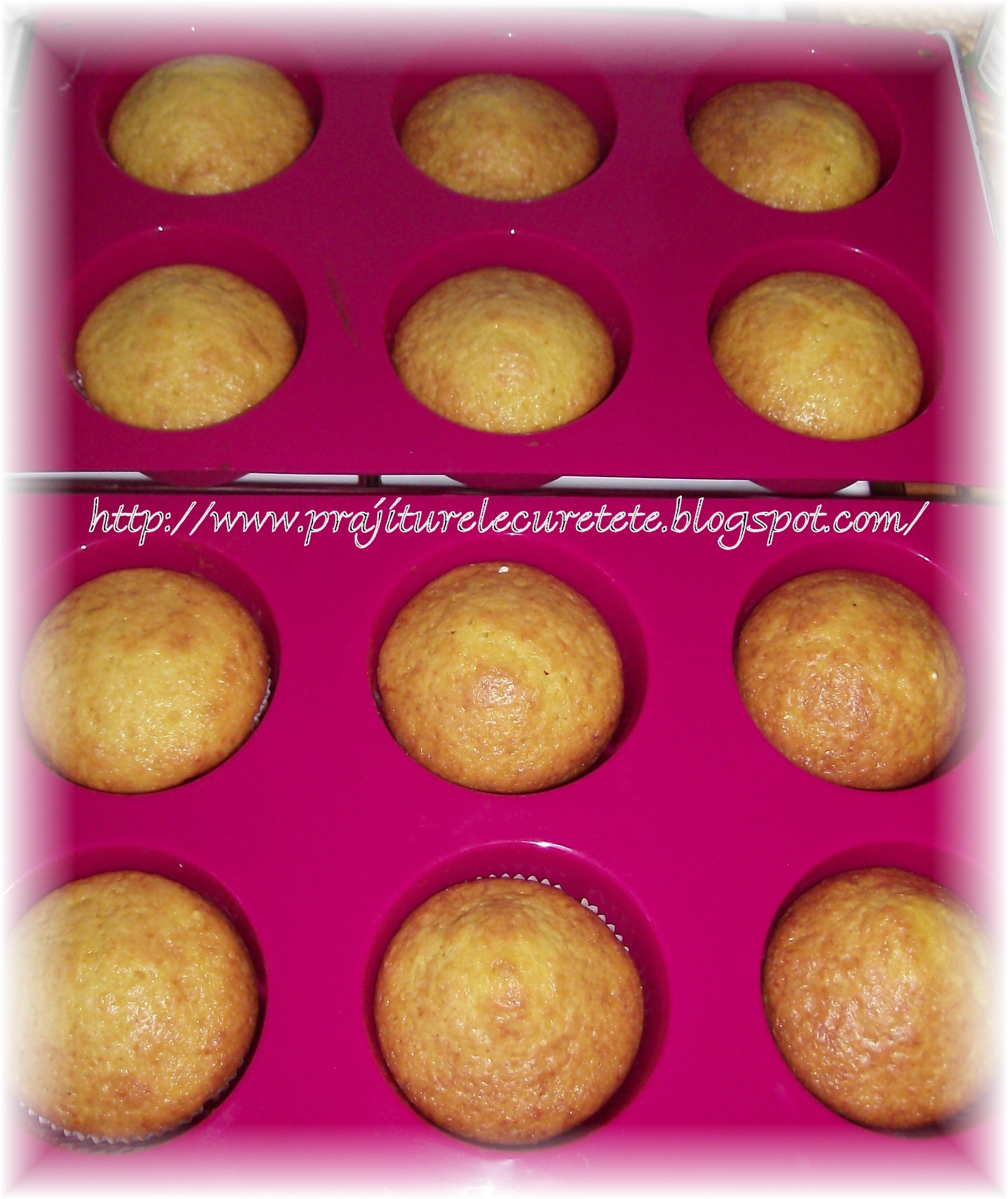 Muffins cu bucati de ciocolata