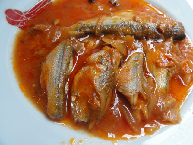 Conserve din pesti mici