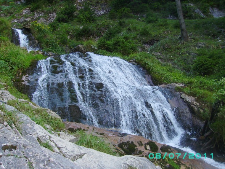 Hai hui prin Maramureş (5)- Cascada Cailor-Borsa