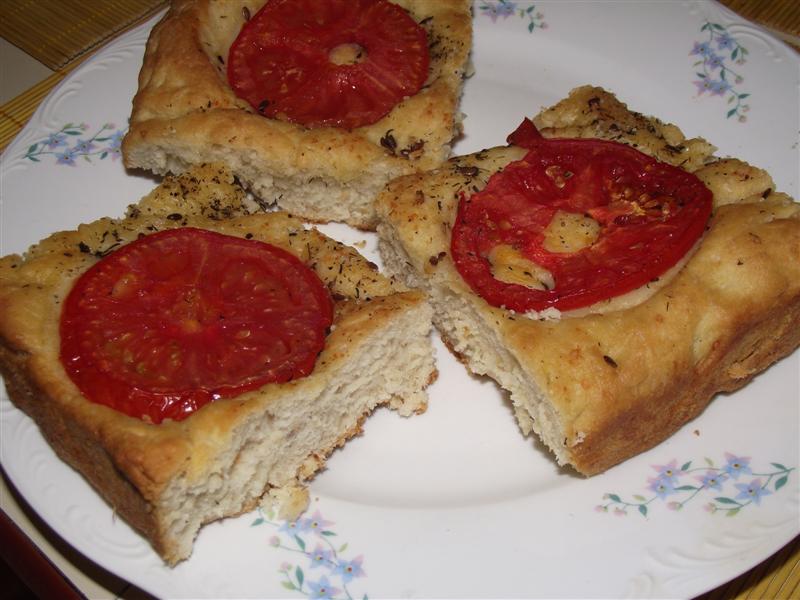 Focaccia cu roşii