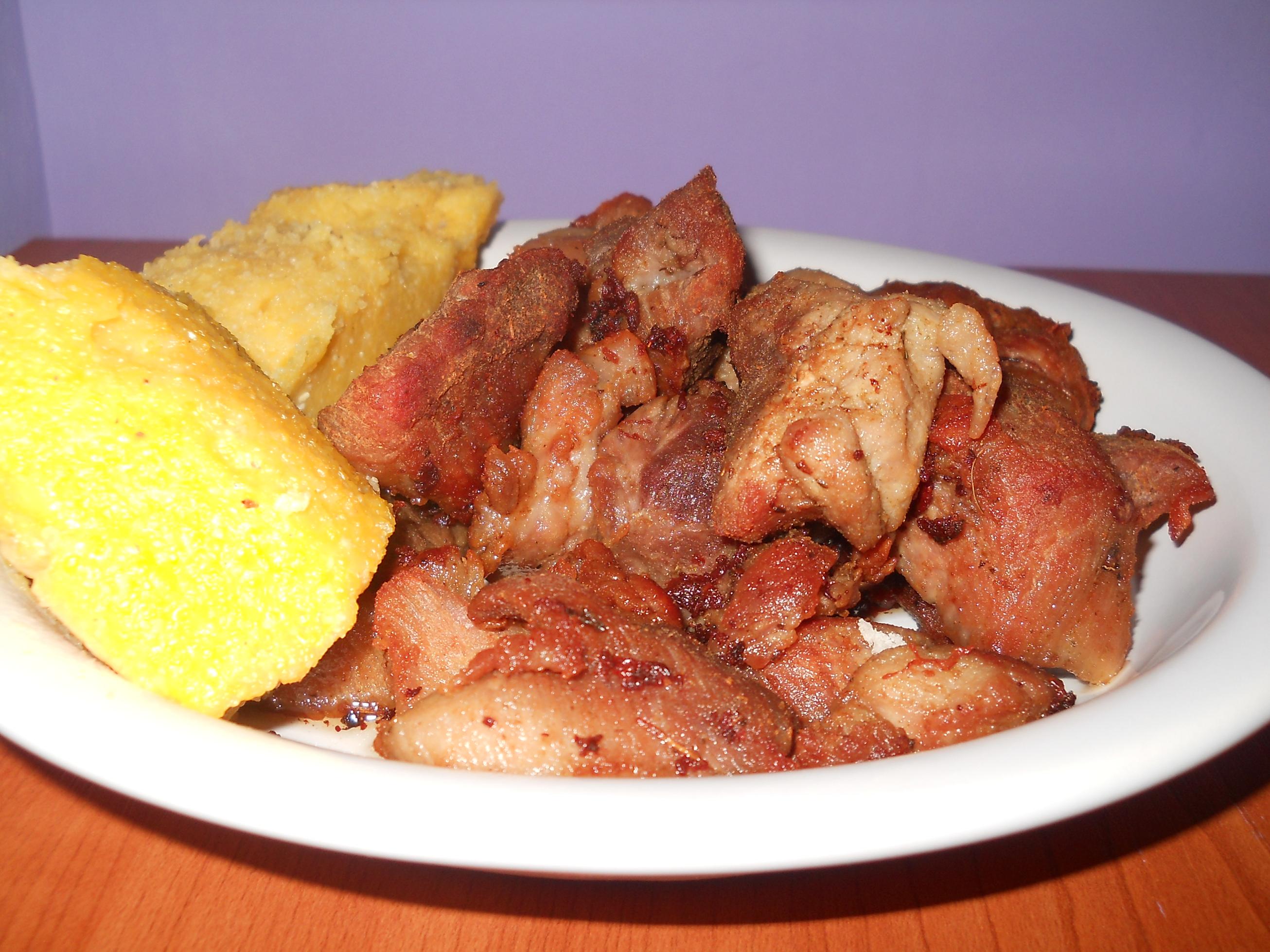 Carne prajita in ceaun