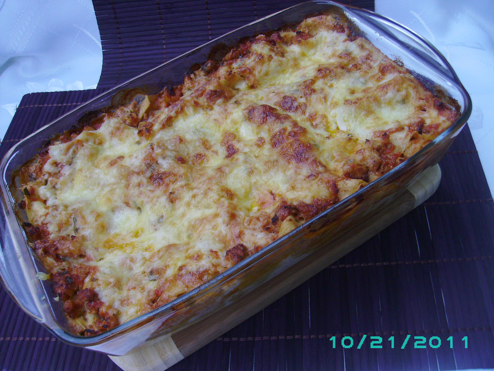 Reteta de lasagne cu carne de pui, cu sos bechamel si mozarella