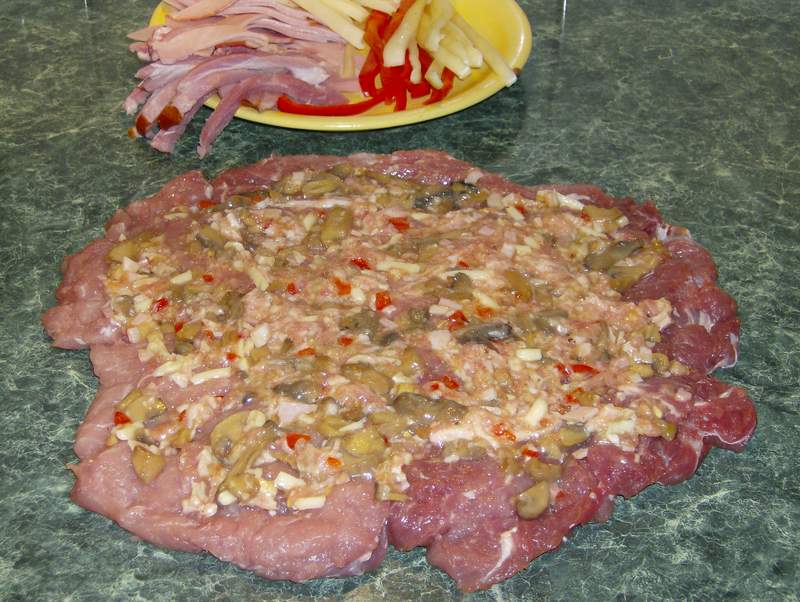 Rulada din pulpa de porc