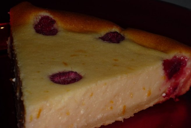 Tarta cu branza dulce si zmeura