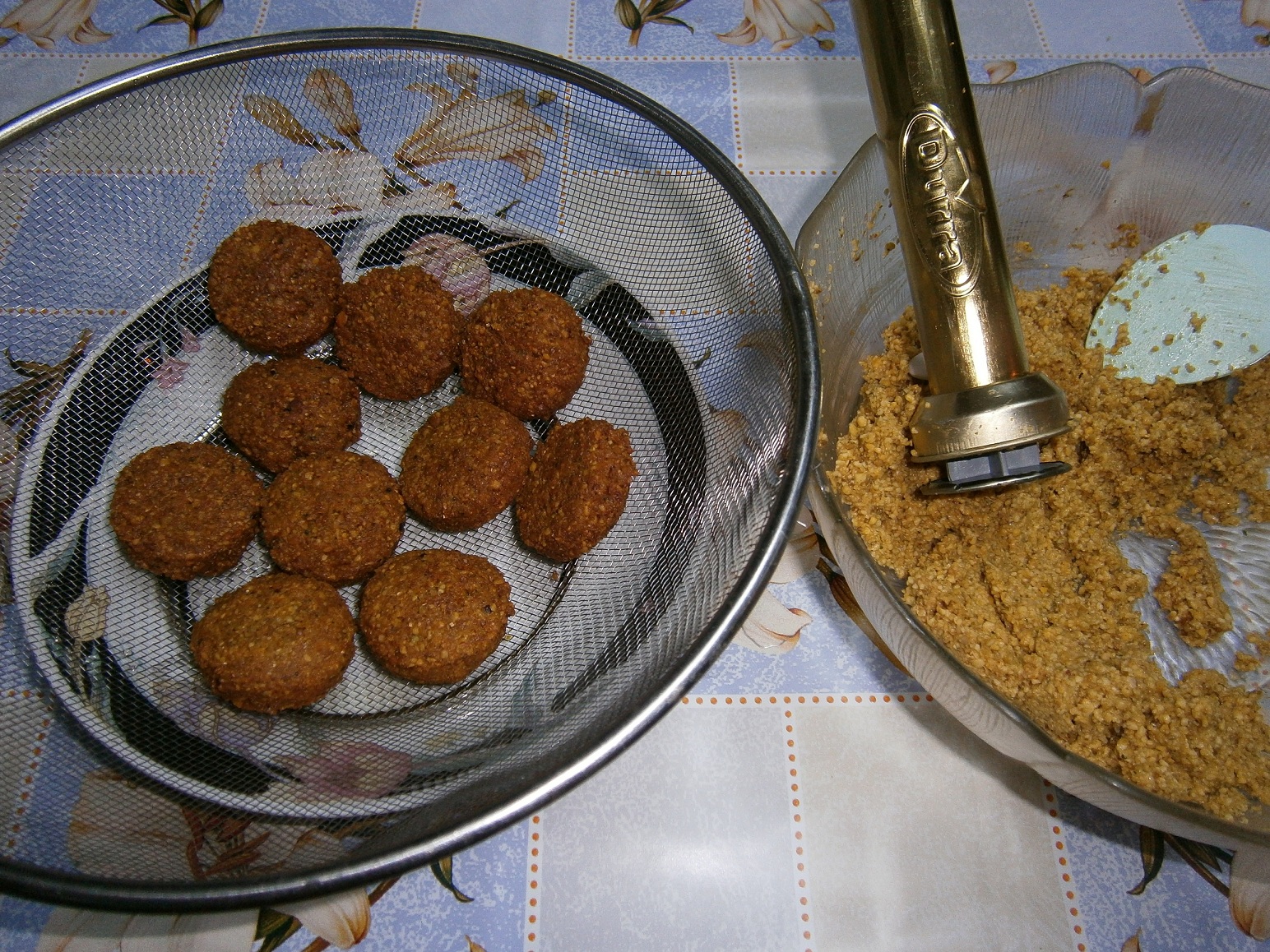 Sandvici cu falafel