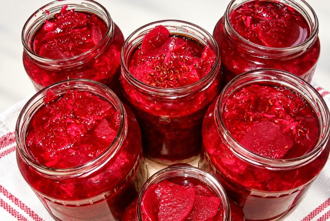 Salata de sfecla rosie cu hrean