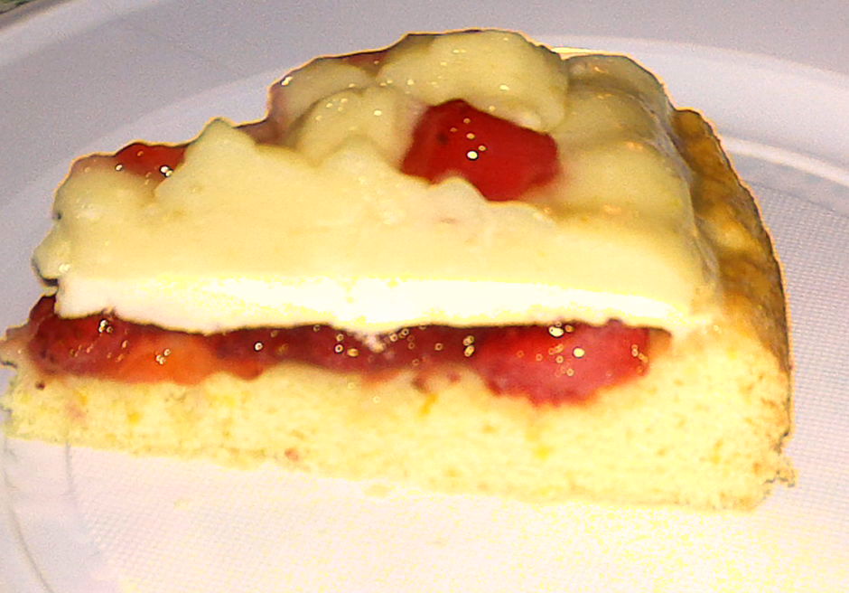 Tarta cu dulceata de capsuni