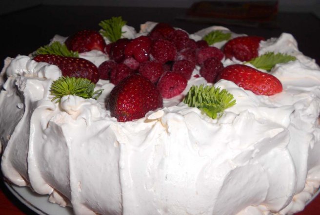 Tort Pavlova