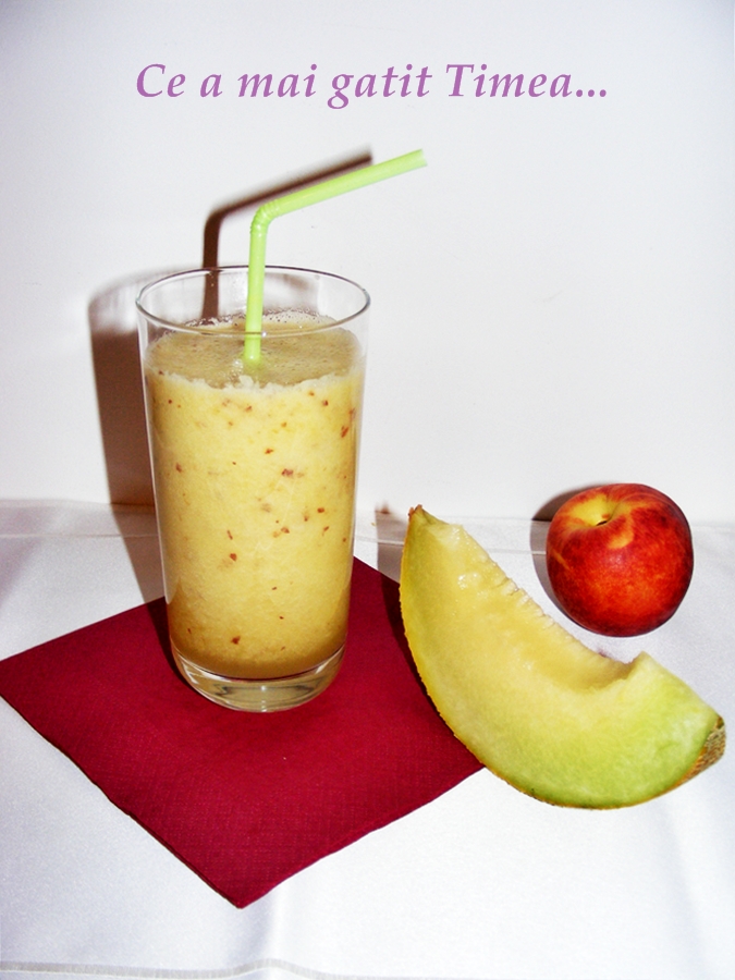 Smoothie de pepene galben si nectarina