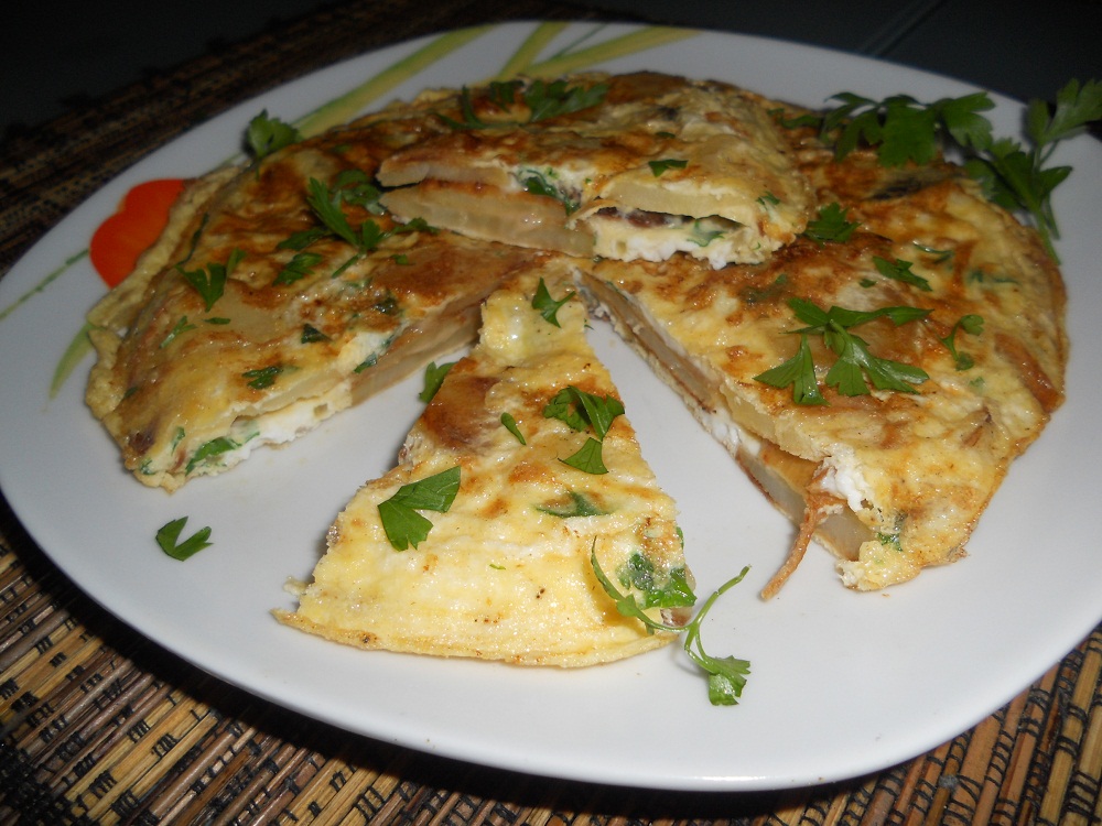 Tortilla de patatas(omleta spaniola cu cartofi)