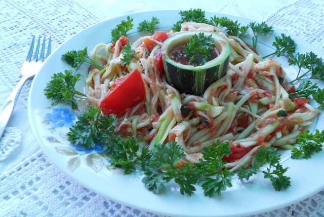 Salata de zucchini