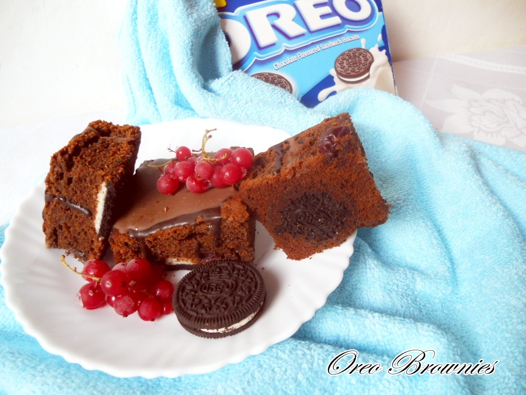 Oreo Brownies(Negresă cu biscuiţi Oreo)