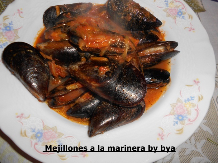 Mejillones a la marinera