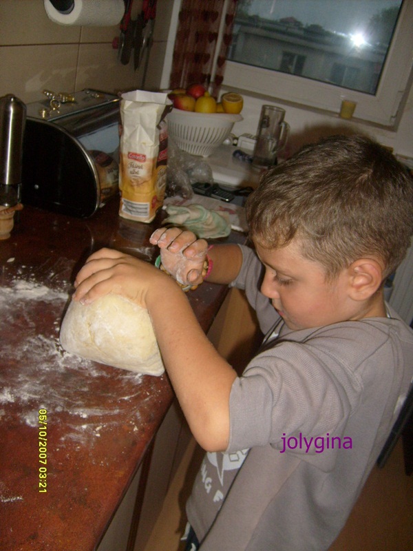 Biscuiti cu dulceata de zmeura