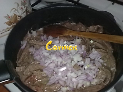 Stroganoff cu mazare