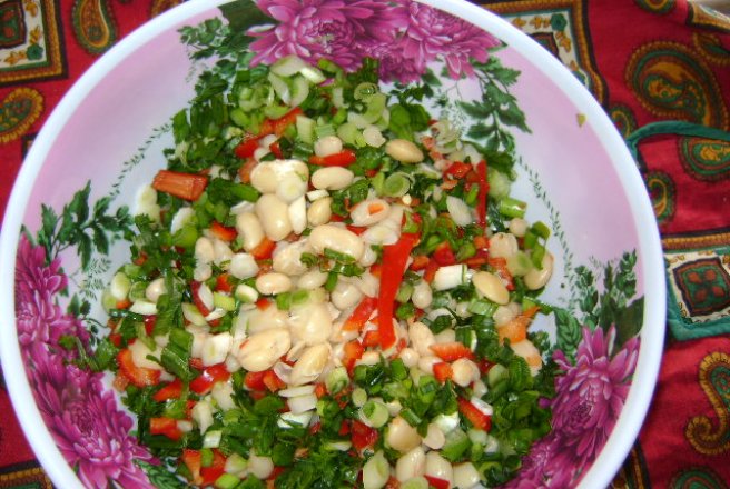 Salata de fasole