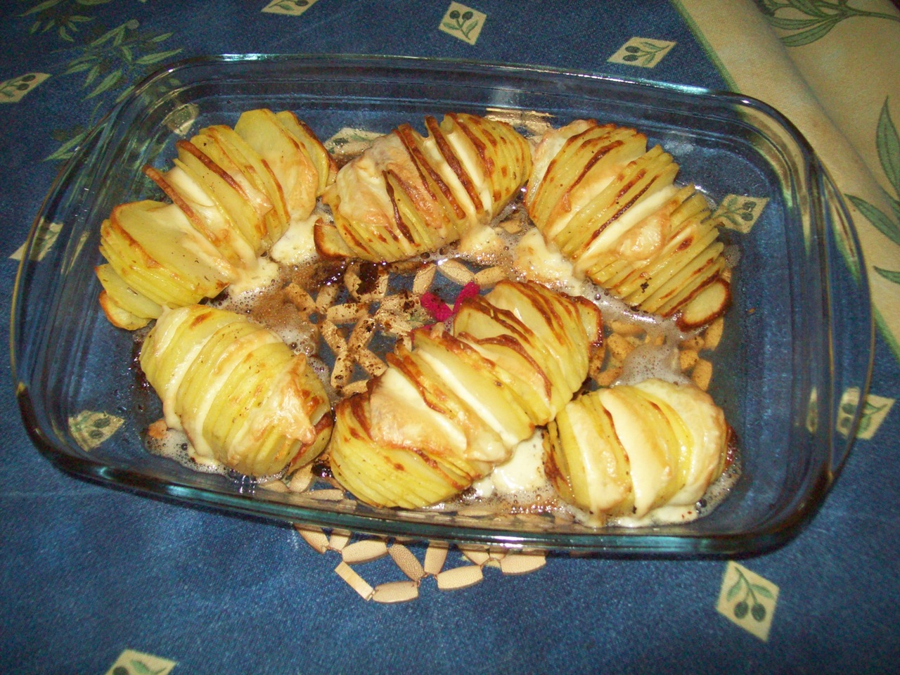 Cartofi Hasselback