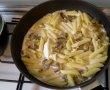 Penne cu piept de pui,ciuperci si smantana-4