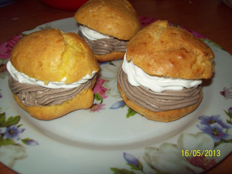 Choux a la creme