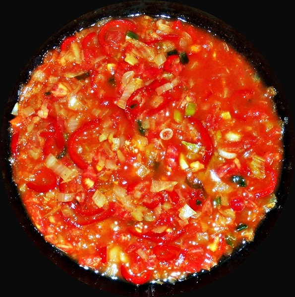 Shakshuka - oua in sos de rosii