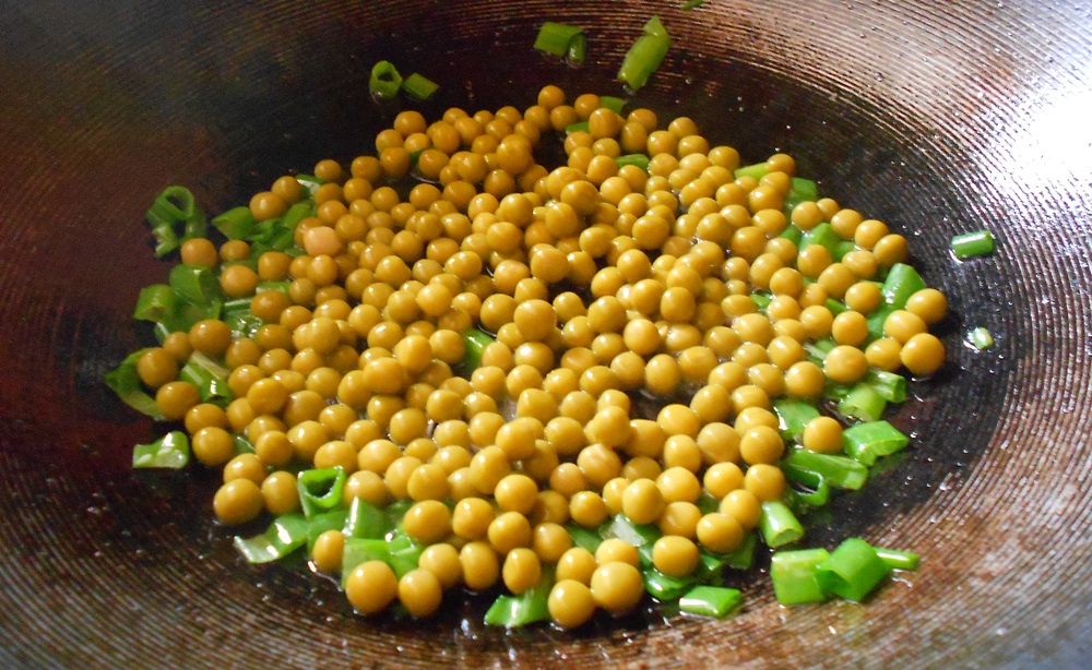 Cappelletti in sos de smantana cu mazare