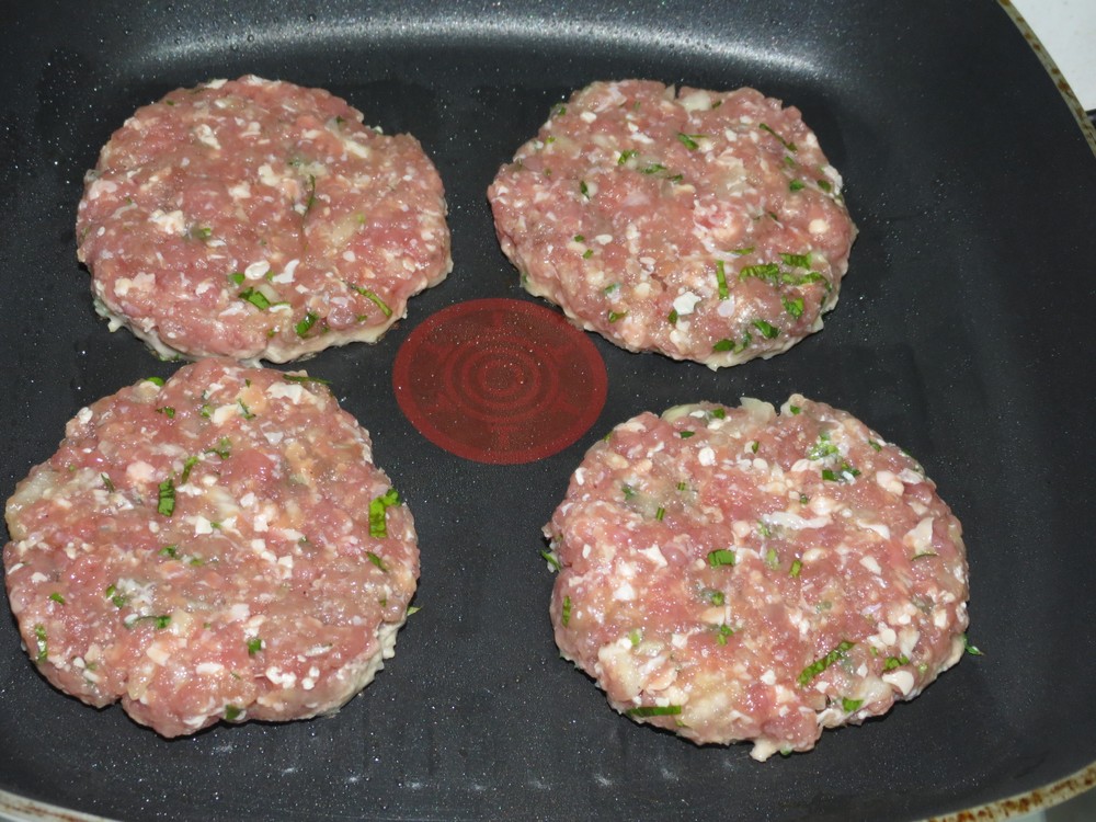 Cel mai bun hamburger de casa - The best home made hamburger