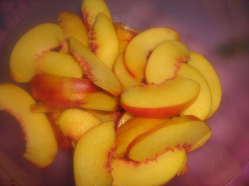 Tarta cu nectarine si dulceata de gutui