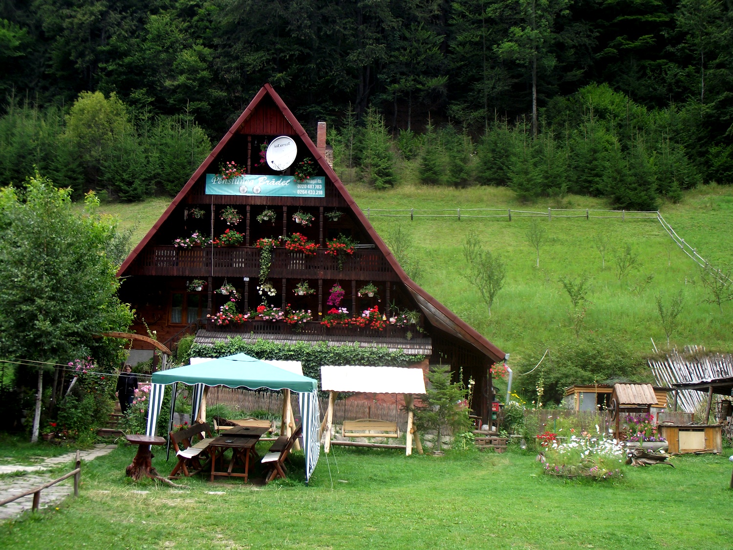 Bucătăraş hai-hui –Cascada Vălul Miresei Răchiţele