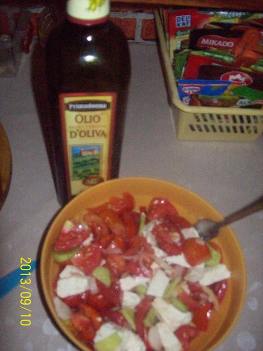 Salata de cruditati cu paine Graham