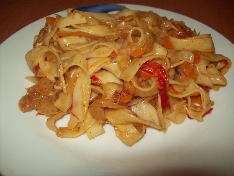 Fettuccine cu legume