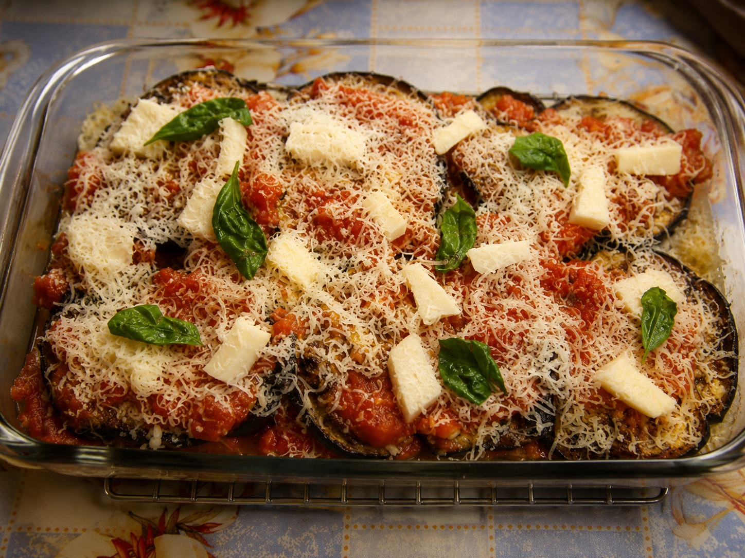 Vinete la cuptor cu mozzarella si cascaval