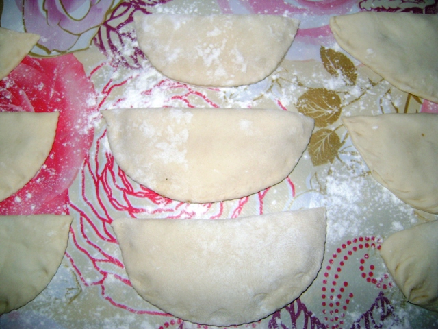 Şuberec (Çiğ Börek)