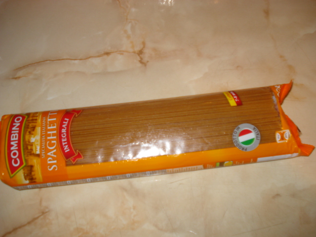 Spaghete integrale cu crema de branza cu smantana Delaco