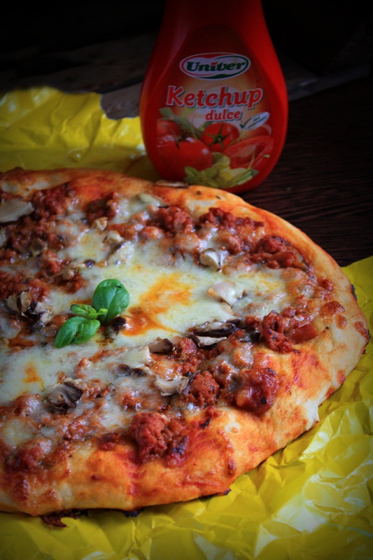 Pizza Bolognese